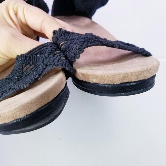 🌸 Lucky Brand‎ | Black Knit Lace Wedge Sandals 7 - Picture 6 of 8